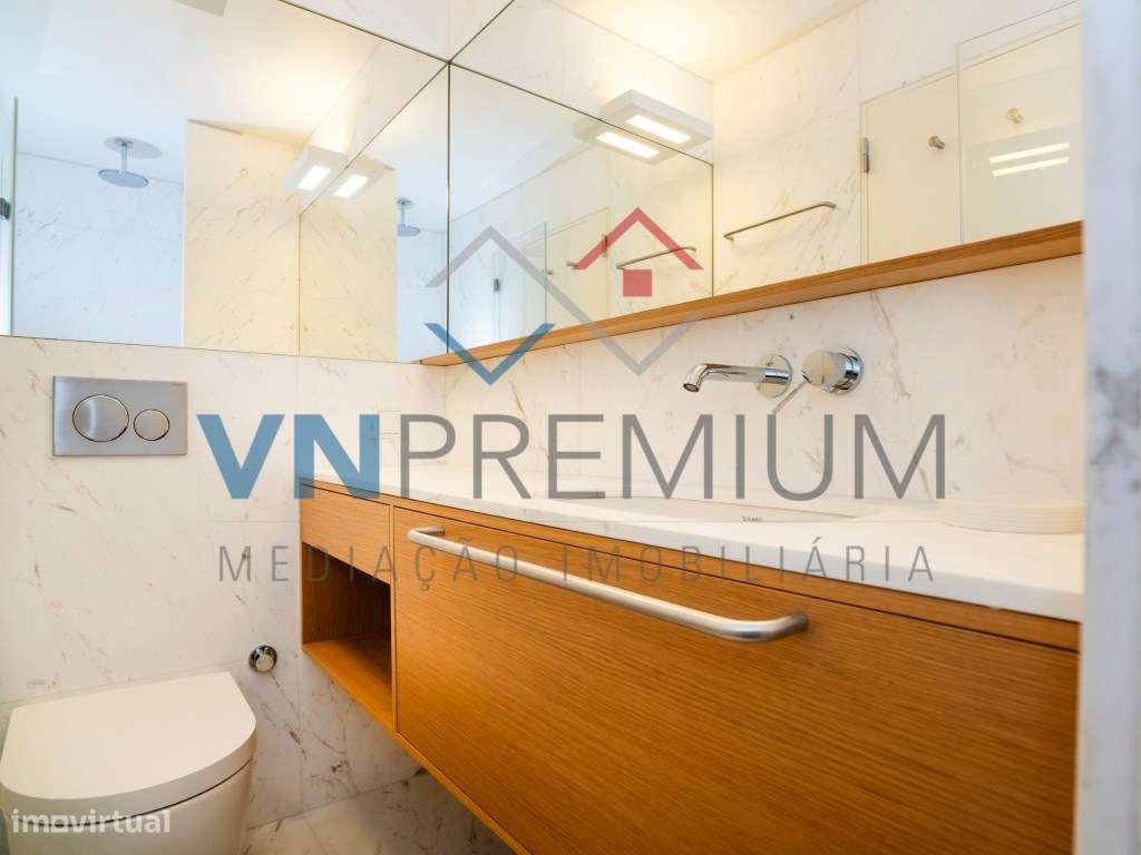 Belíssimo apartamento totalmente remodelado com materiais topo de gama-29