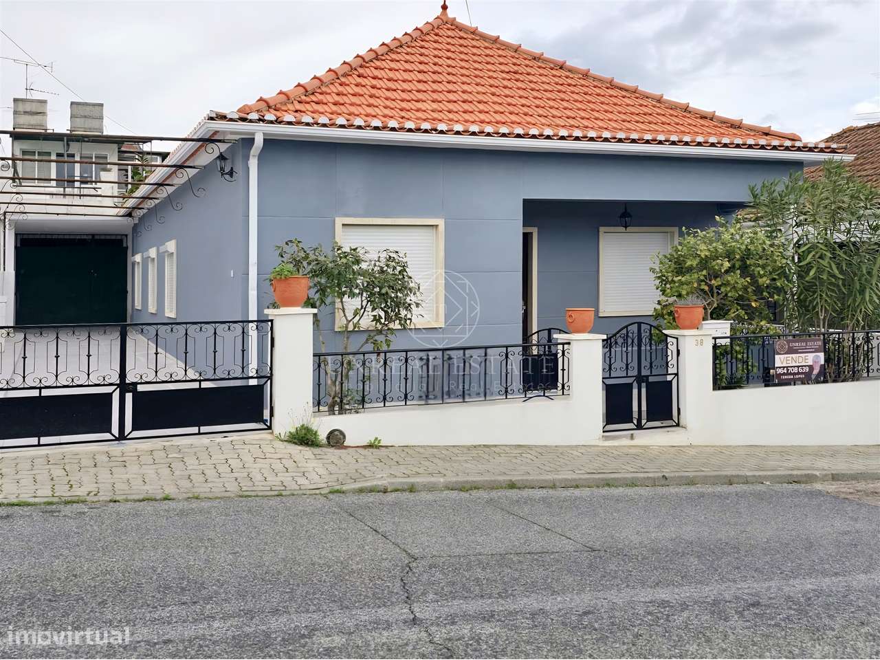 Moradia Isolada Unifamiliar T4 com Garagem e Anexo | Torres Novas - Grande imagem: 2/52