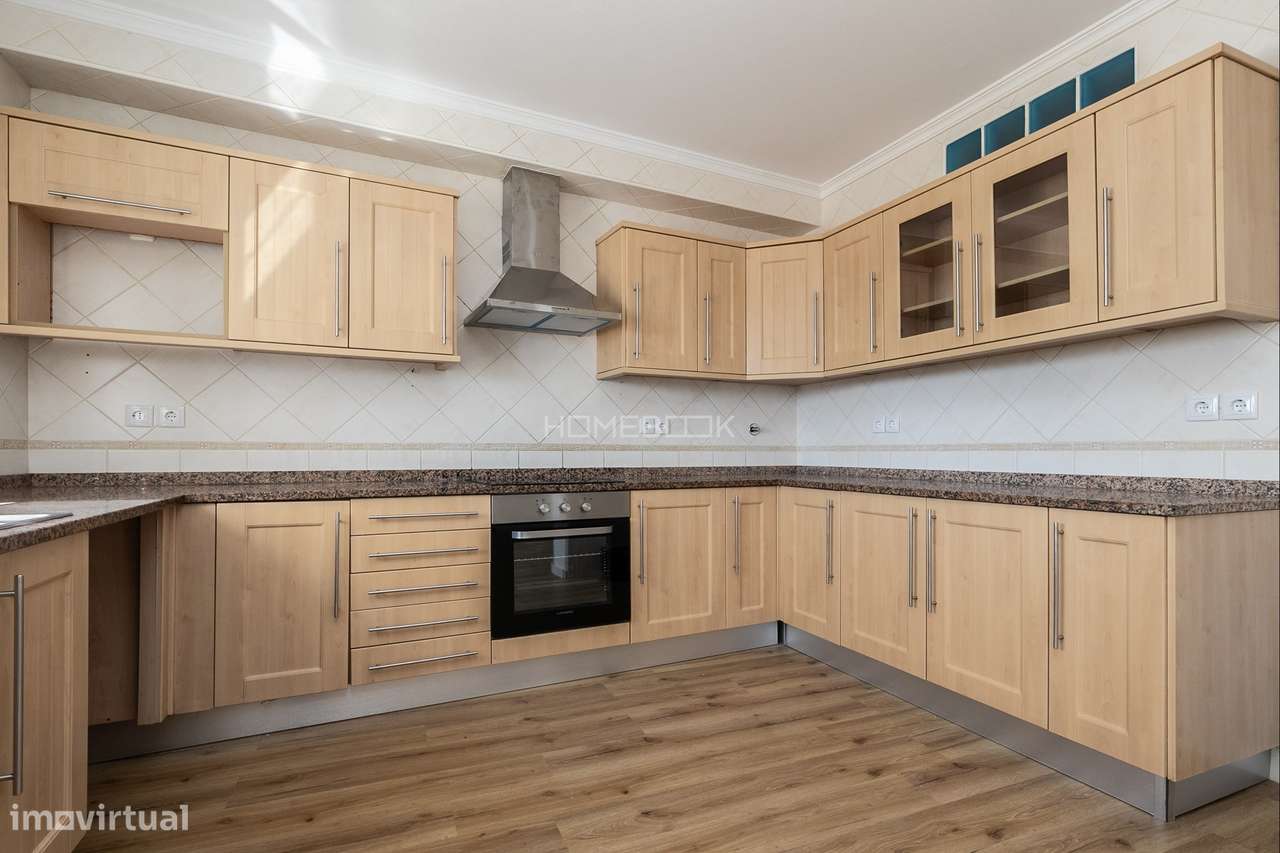 Moradia totalmente renovada com Vista Mar – Mexilhoeira Grande, Algarv - Grande imagem: 4/31