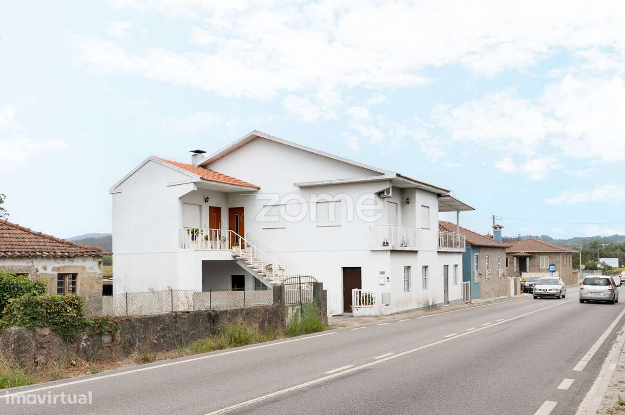 Moradia 2 pisos com terreno Viatodos Barcelos - Grande imagem: 2/60