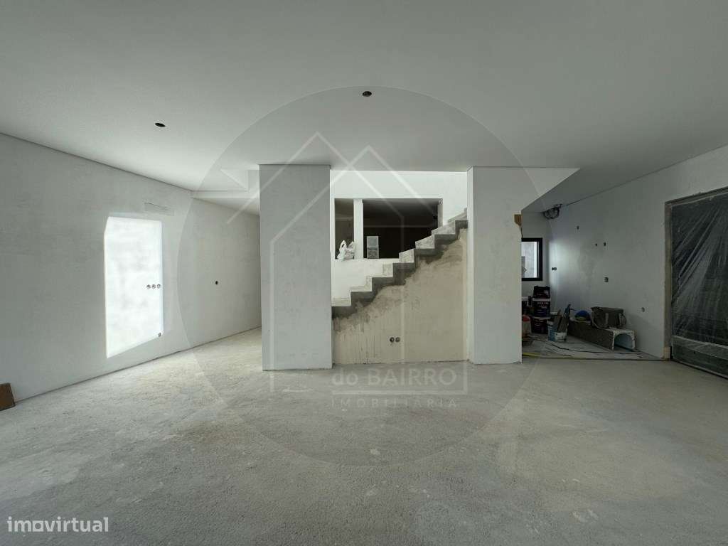 Moradia Nova T2 | 2 Suites | Pronta em Janeiro | Valbom-3