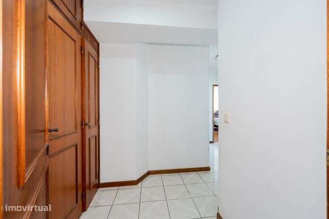 Apartamento T3 em São vicente, junto ao centro-10