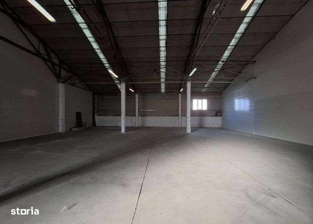 Hale renovate Calea Baciului / 2 x 530 mp / 3 x 400 mp - Imagine principală: 5/8