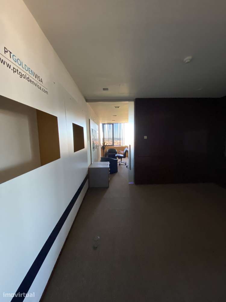 Óptimo escritório-localização prime na Torre das Amoreiras - Grande imagem: 4/17