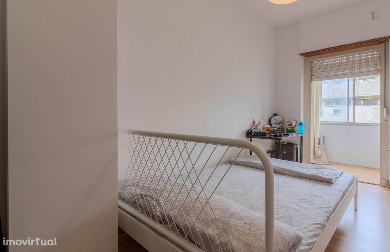 252471 - Quarto com cama de casal em apartamento com 6 quartos