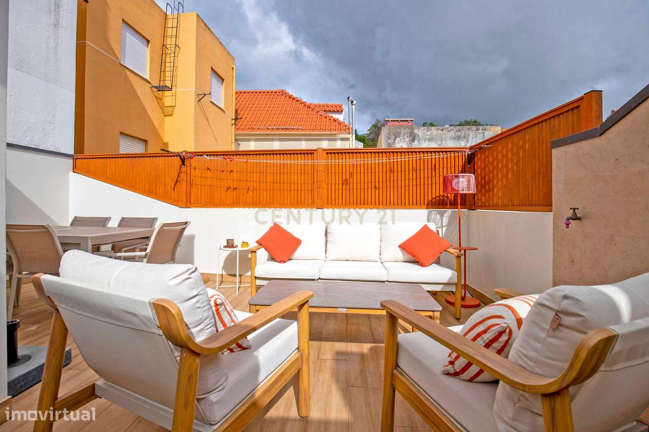 Moradia Contemporânea T3 com Terraço no Coração do Bairro do Troino –-51