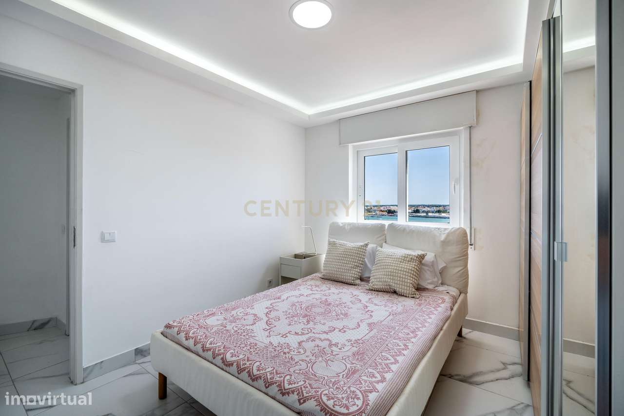 Exclusivo Apartamento T2 | Único Apartamento no 7º Piso | Vista Rio |-10