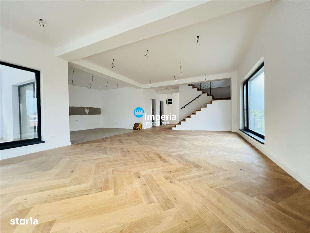 Persoana fizica de vanzare doua VILE DE LUX cu vedere la lac CORBEANCA - Imagine principală: 4/17