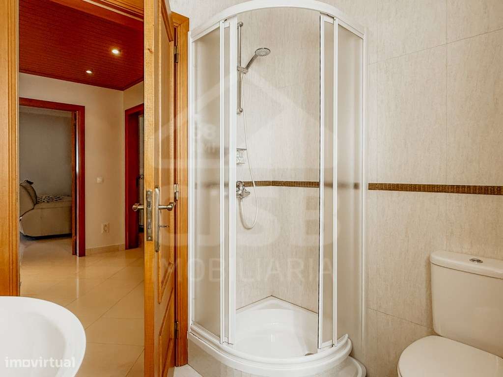 Apartamento T4 - Totalmente Central em Benavente-24