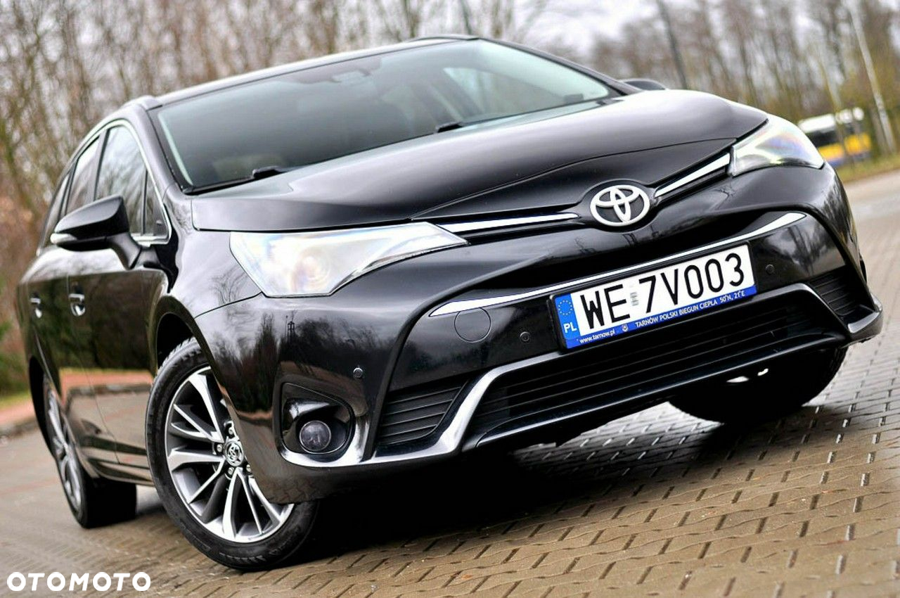 Toyota Avensis 2.0 D-4D Prestige - 3