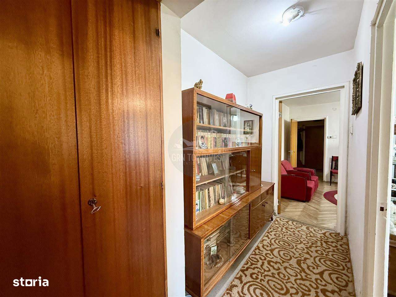 Apartament 3 camere si balcon etaj 2 Bld Mihai Viteazu - Imagine principală: 4/7