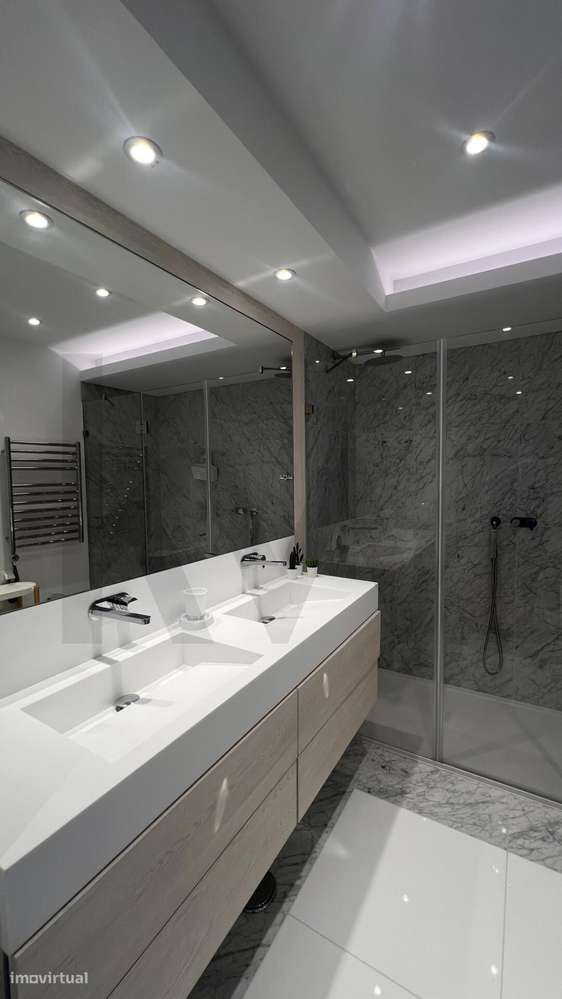 T2 Luxuoso e decorado no coração de Lisboa com vista panoramica - Grande imagem: 4/60