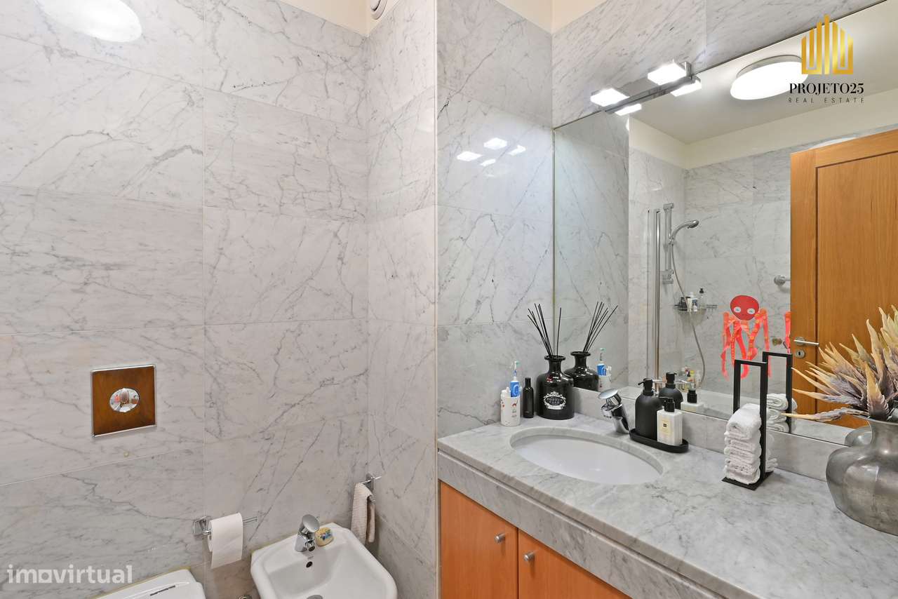 T2 Com Terraço Privativo em Condº Fechado com Piscina Coberta e Jardim-20