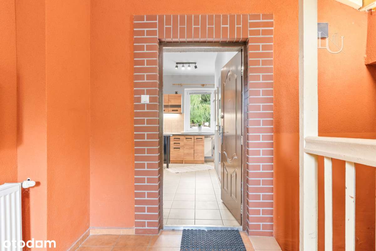 Dom 200 m2 po pełnym remoncie z 4 mieszkaniami-8