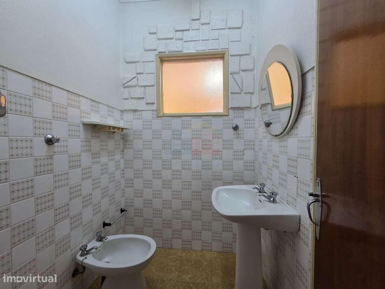 Centro Mem Martins - T4 para remodelação-6