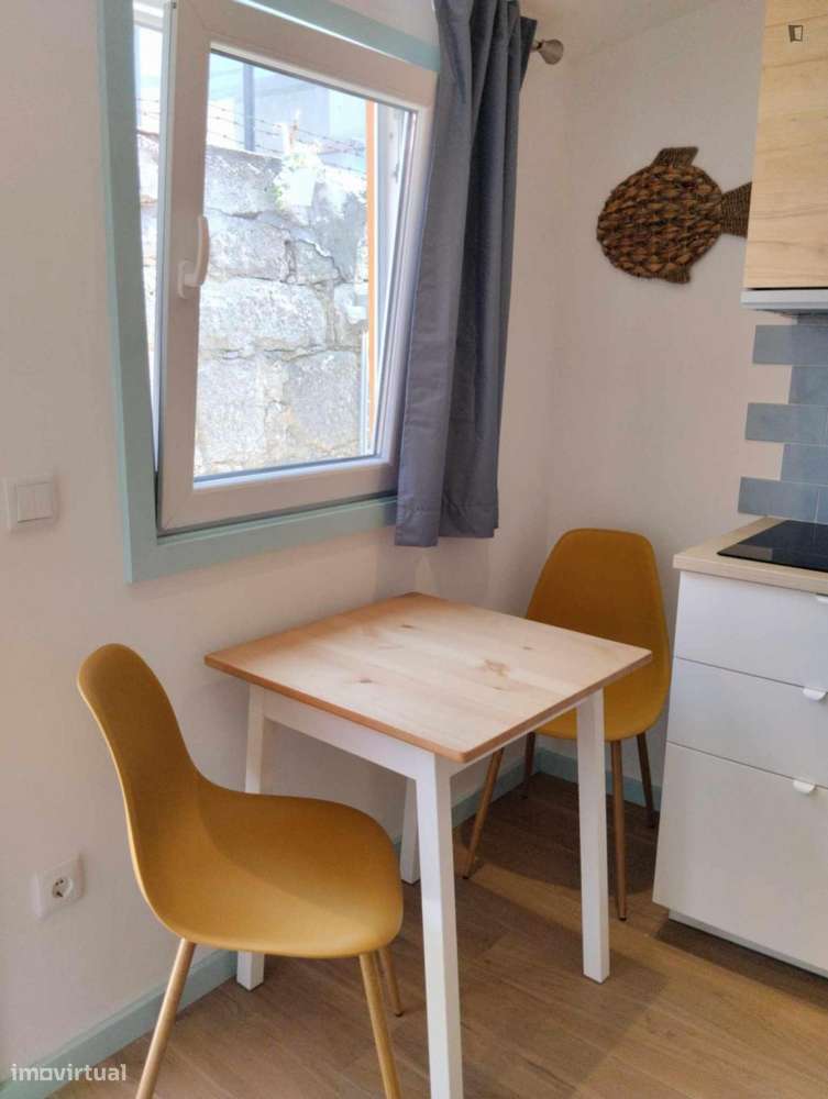 Estúdio - localizado em Matosinhos Porto - Grande imagem: 3/10