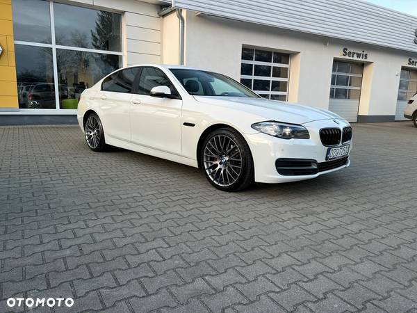 BMW Seria 5 520d - 12