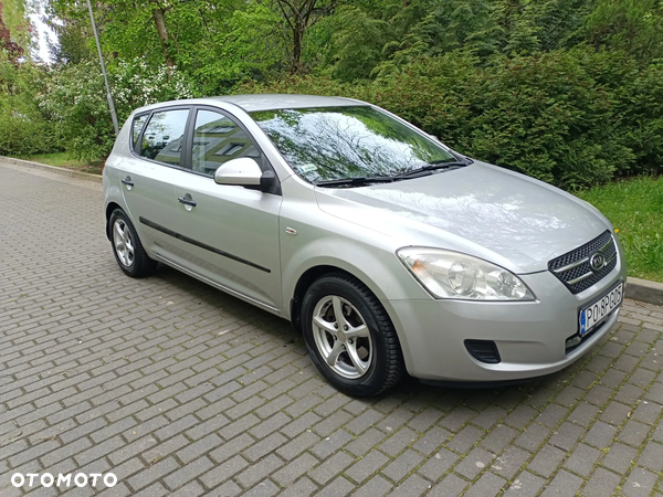 Kia Ceed Cee'd 1.6 Comfort - 3