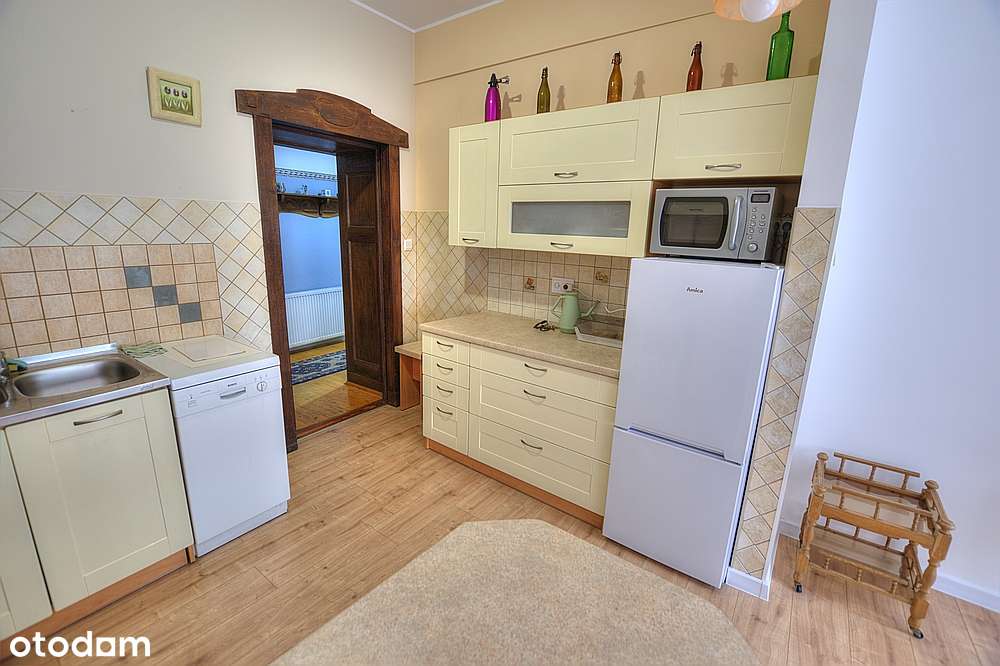 3 pokoje, I piętro, centrum miasta-7