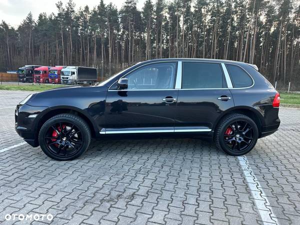 Porsche Cayenne Turbo - 17