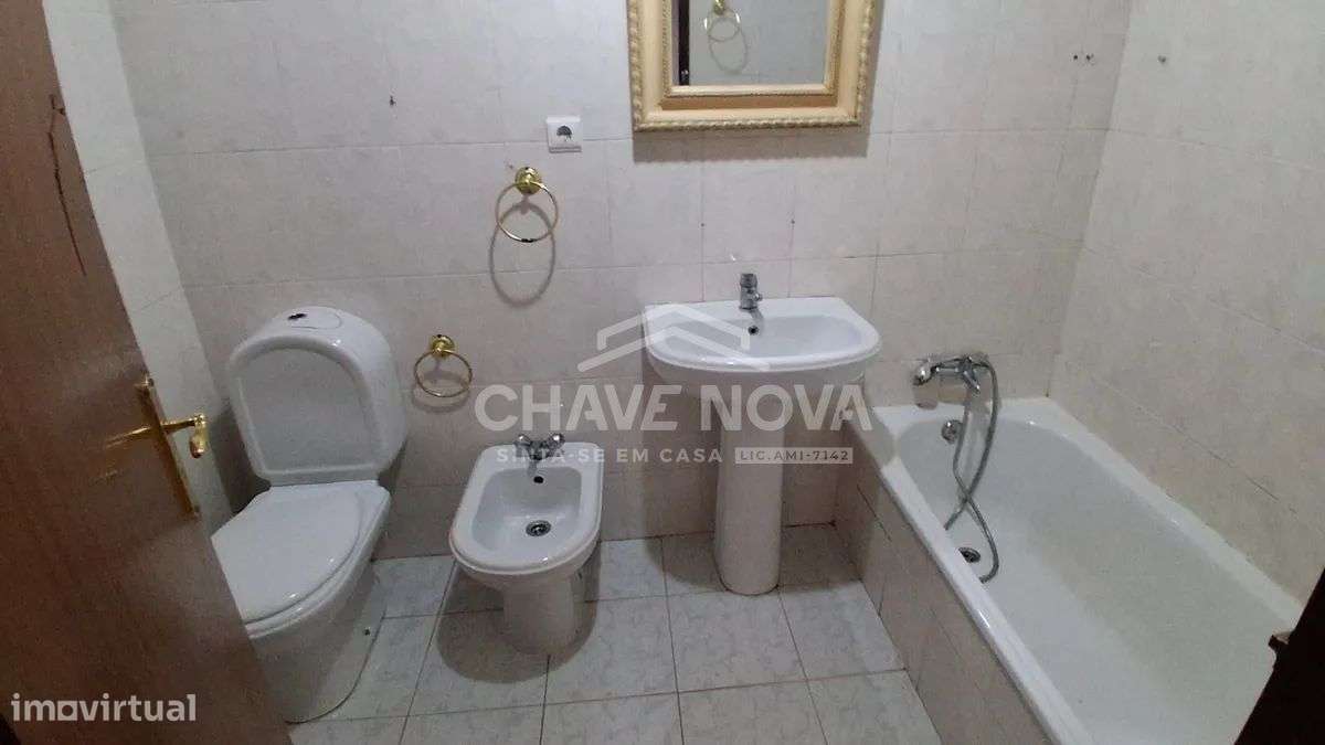 T3 com Remodelação Total Incluída –Ref. RT/02831/MH - Grande imagem: 2/21