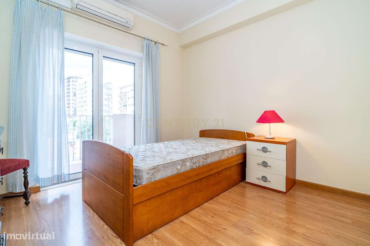 Apartamento T2 no Vale das Flores-5