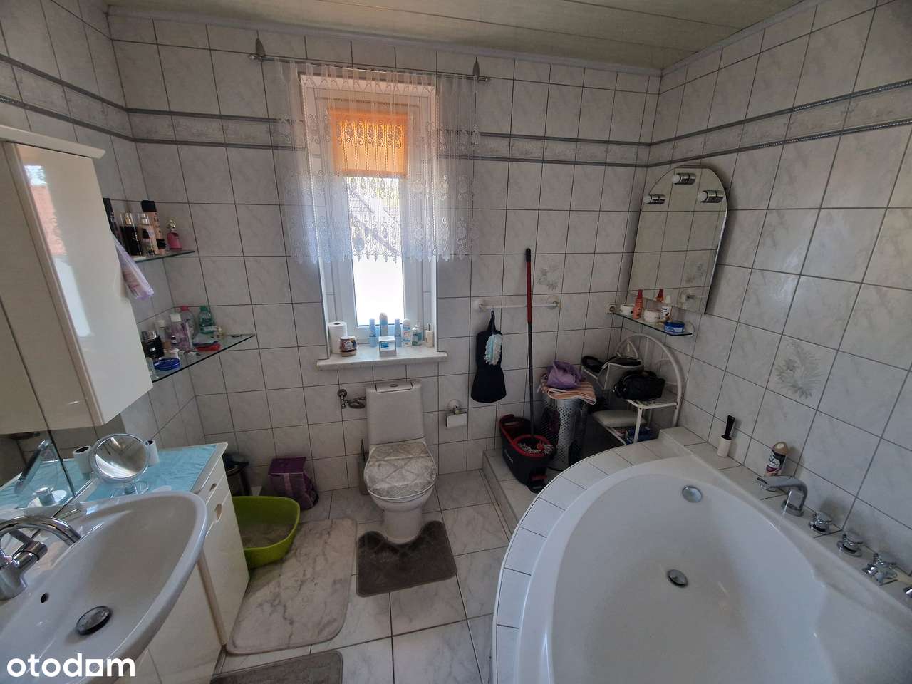 PIĘKNY DOM OTOCZONY ZIELENIĄ DO ZAMIESZKANIA OD ZARAZ W  RADLINIE-14
