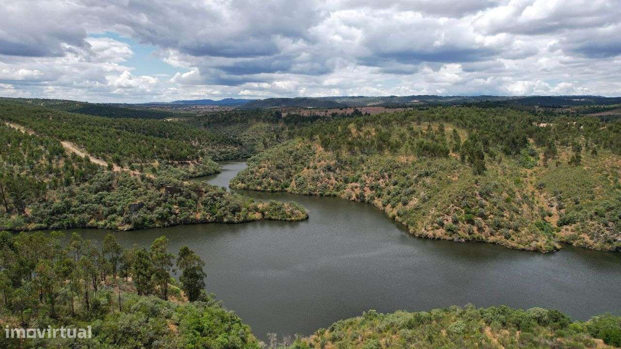 Terreno - Grande imagem: 3/4