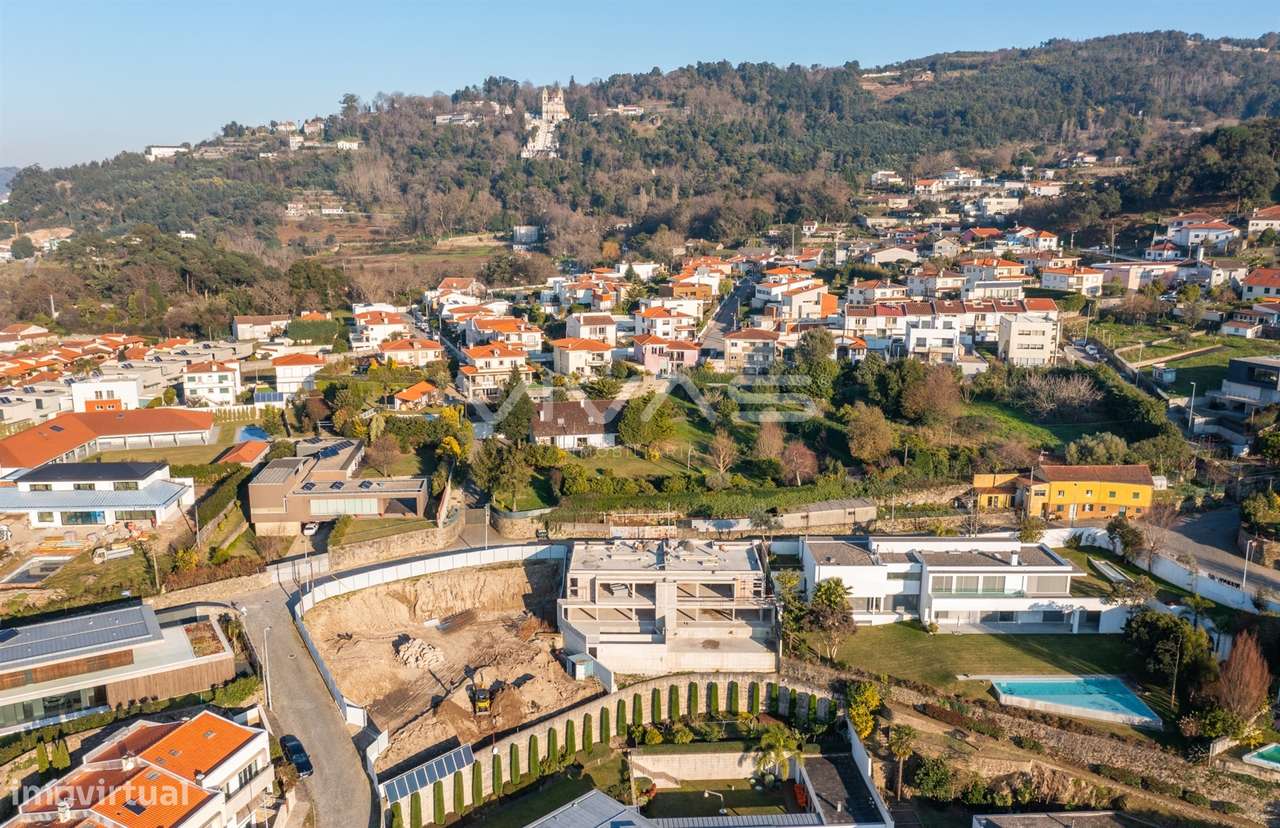 Moradia Geminada T3+1 Venda em Nogueiró e Tenões,Braga - Grande imagem: 4/60