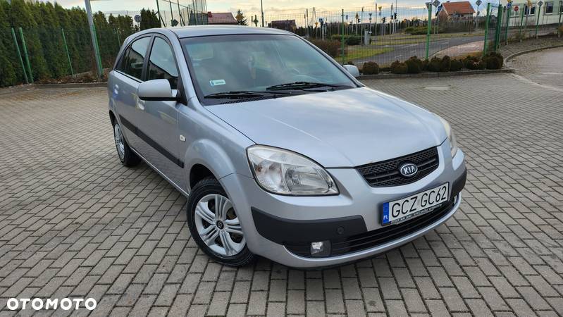 Kia Rio 1.4 / City - 2