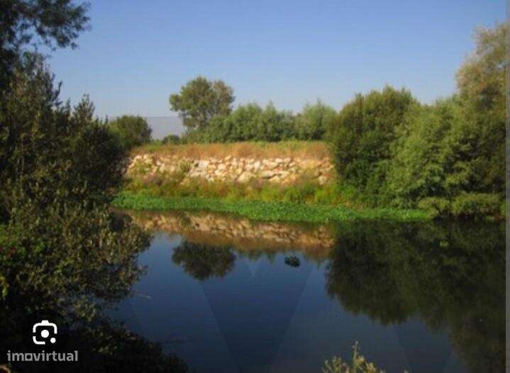Terreno Rústico em zona urbana com 750 metros quadrados - Grande imagem: 3/15