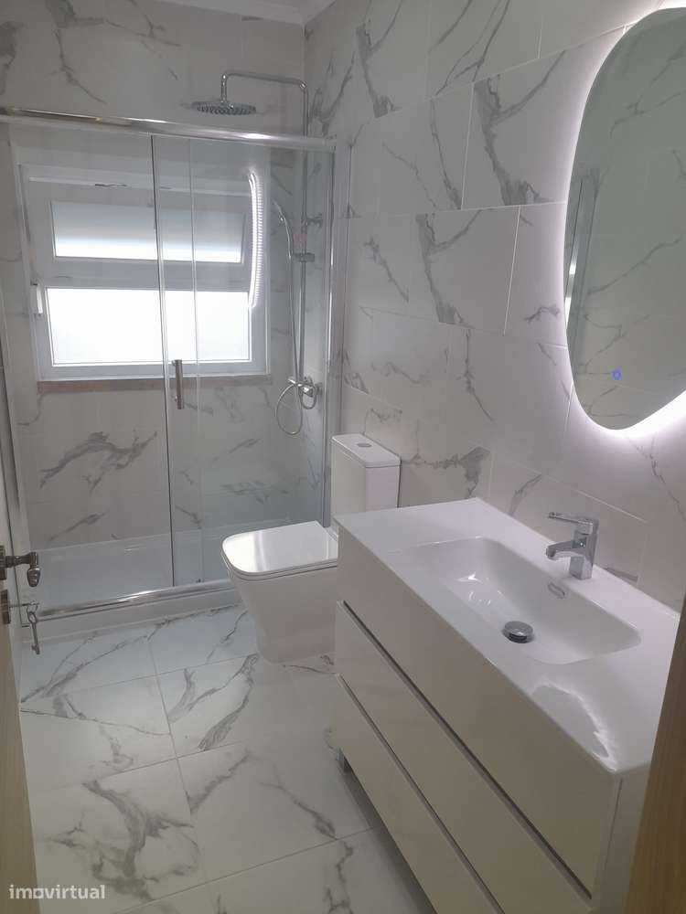 T2 renovado com segurança e vista cidade-9