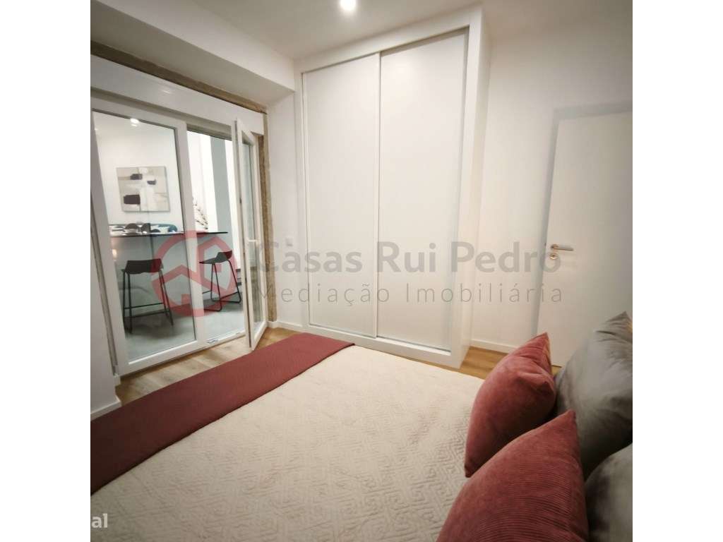 Apartamento T3 totalmente remodelado com elevador em Benfica, Lisboa-15