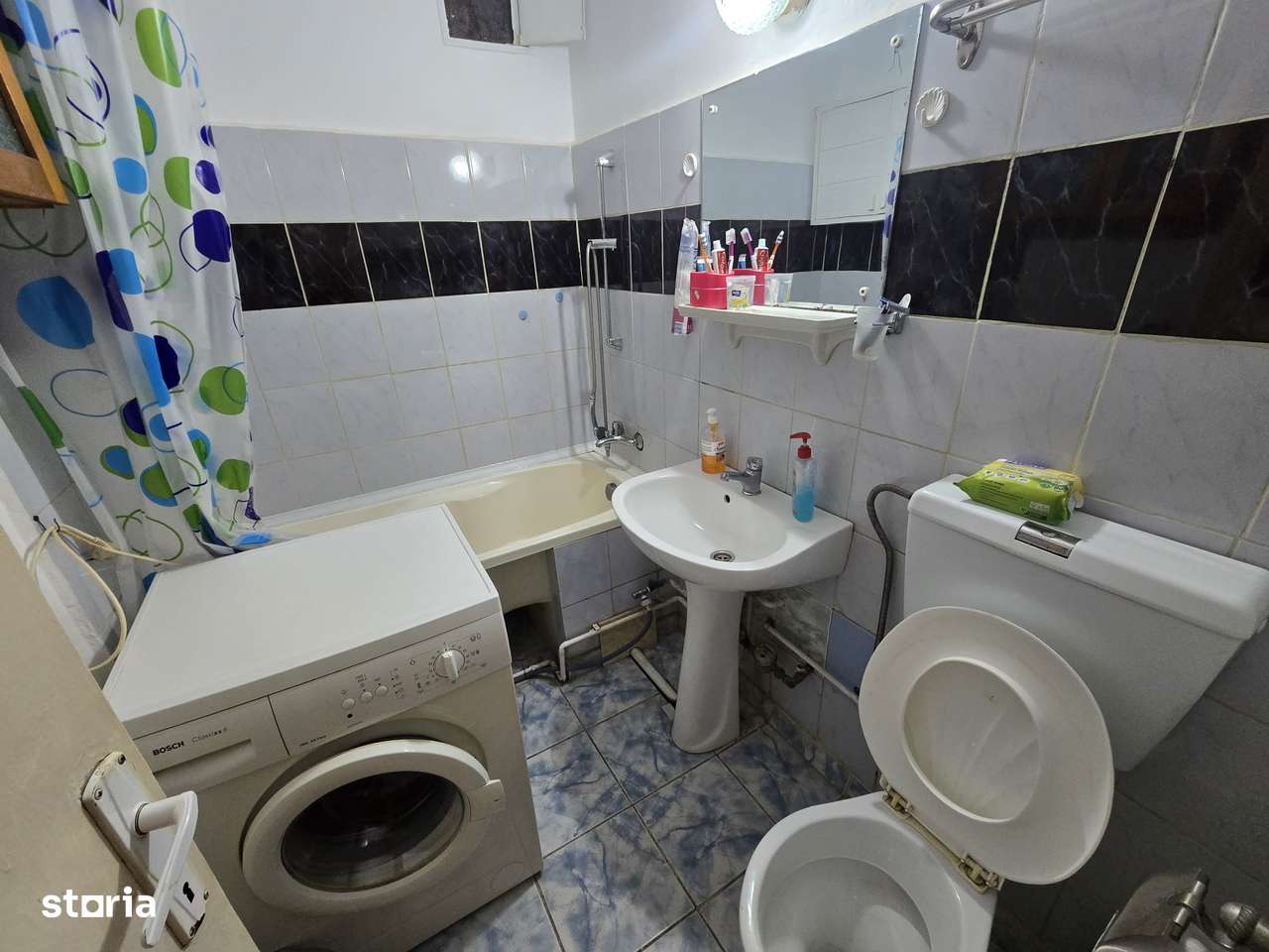 Reșița, apartament 2 camere, 56 mp, zona Universitate-8
