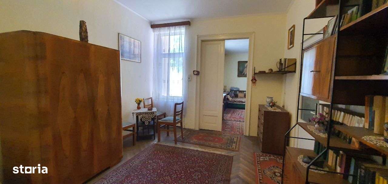 Casa cu 3 camere zona P-ta Unirii - Imagine principală: 4/10