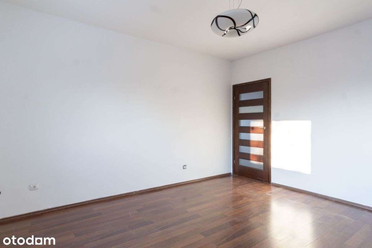 Mieszkanie na poddaszu z balkonem + m. postojowym!-8