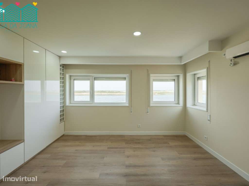 Apartamento T2 na Praia da Barra - Grande imagem: 4/28