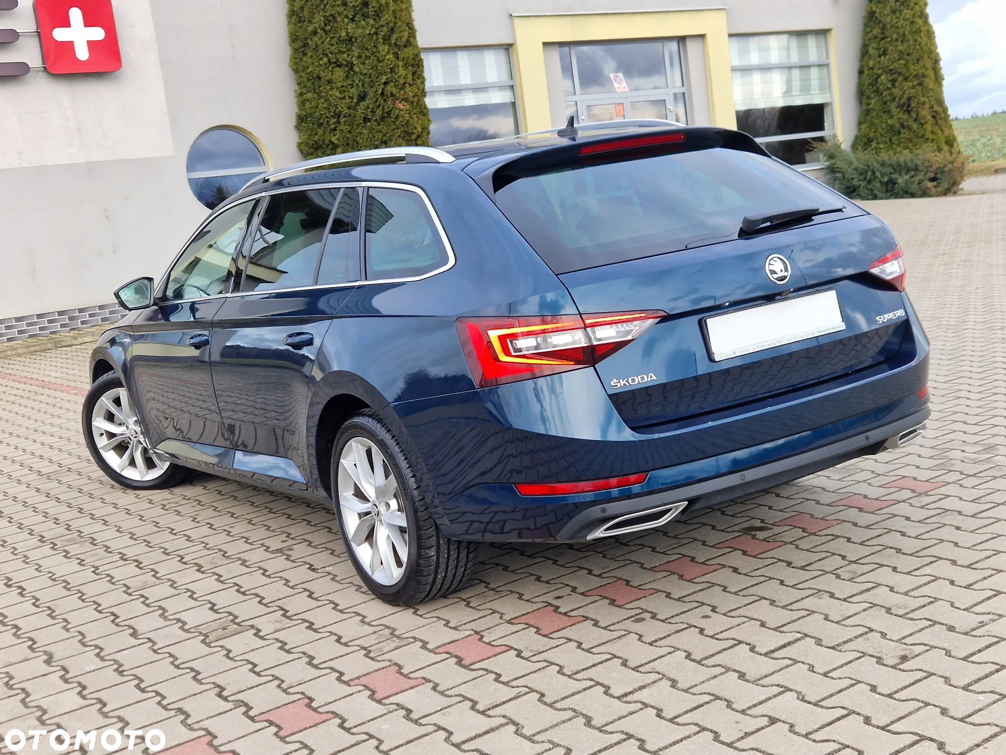 Skoda Superb 2.0 TDI L&K DSG - 6