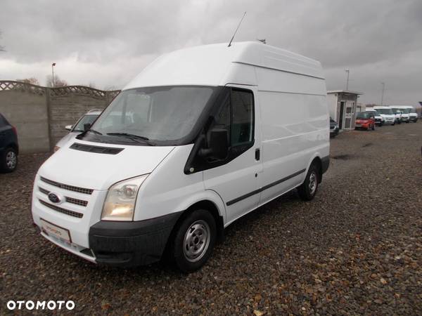 Ford Transit - 1