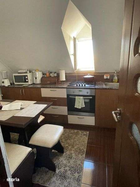 Casa de vânzare P+1E+M - Imagine principală: 5/8