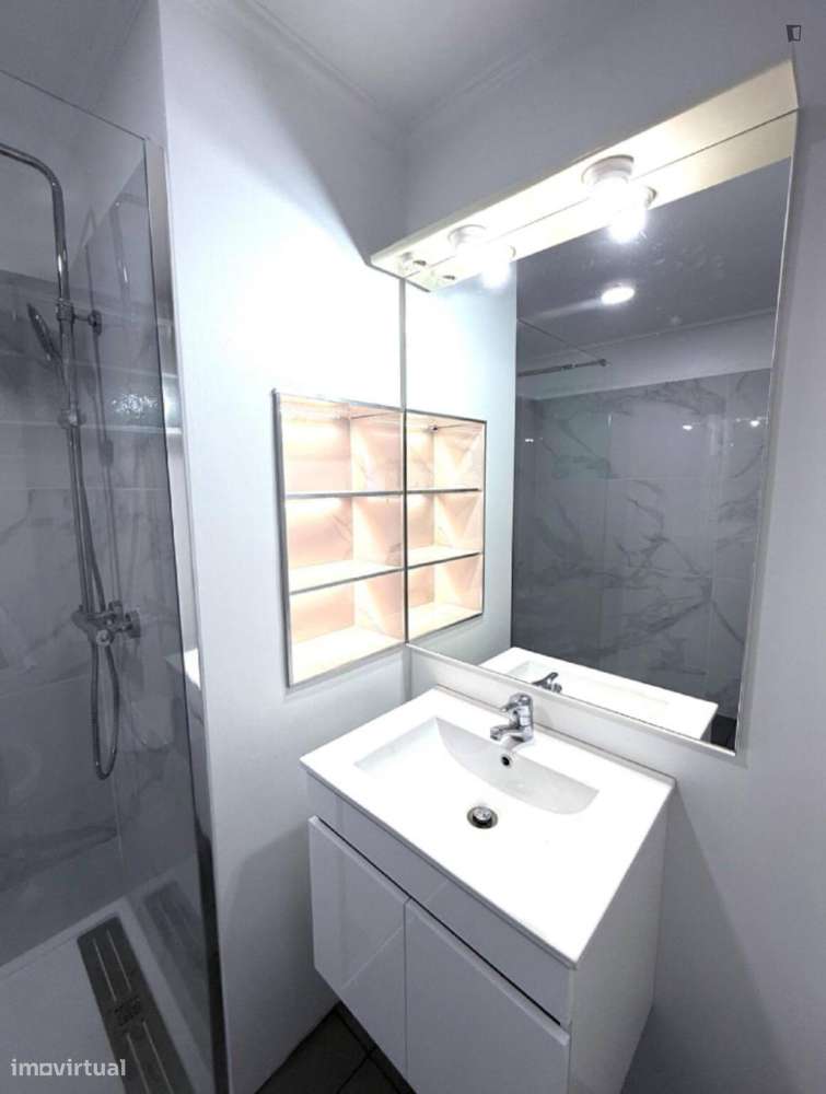 Apartamento com 2 quartos - localizado em Funchal - Grande imagem: 5/6