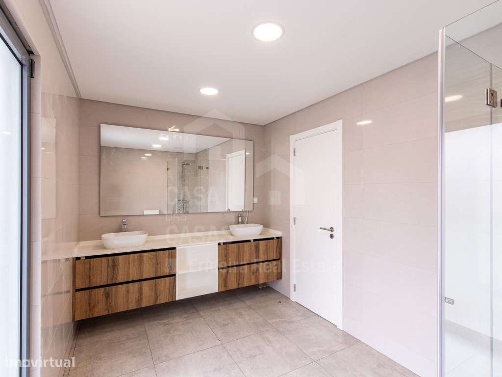 Vende Moradia T5 - Malveira 9km, A Casa das Casas-33
