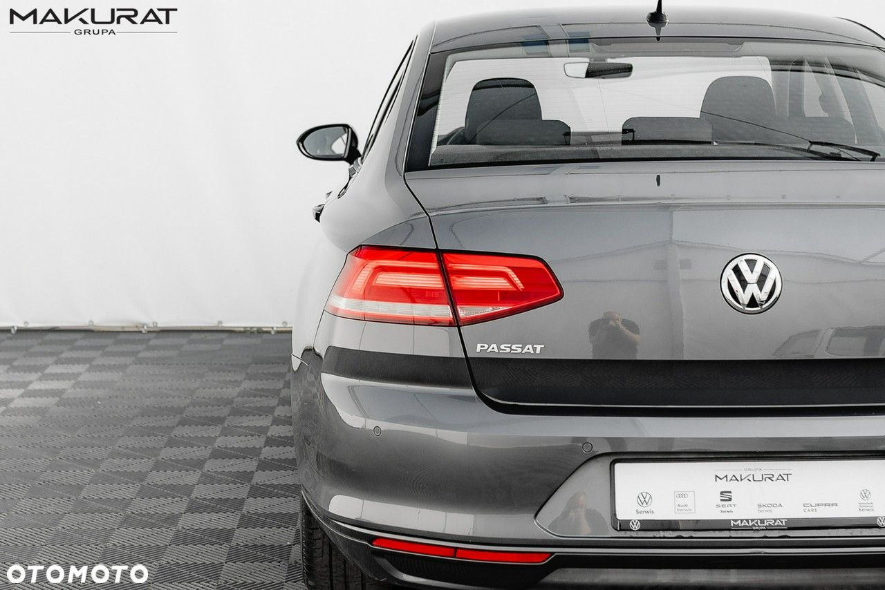 Volkswagen Passat 1.4 TSI BMT Trendline - 11