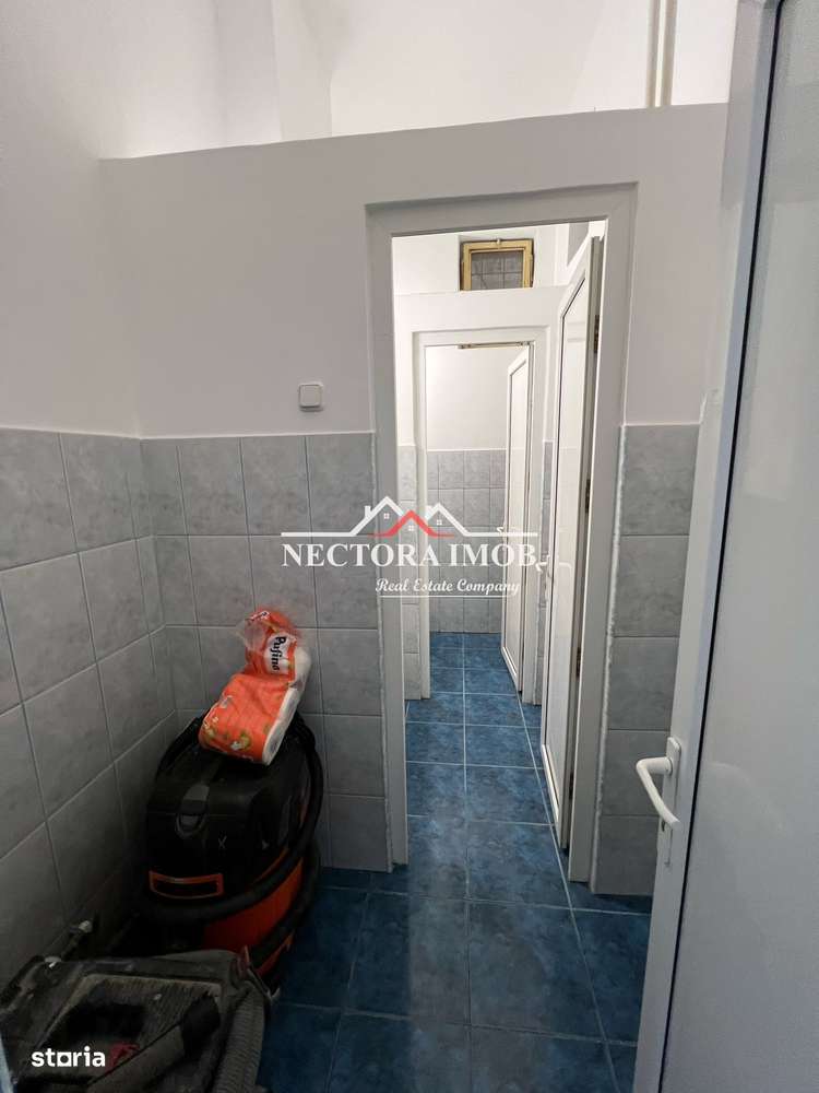 Spatiu comercial MARE 3 camere,2 bai, Zona DACIA, Alimentatie publica - Imagine principală: 4/14