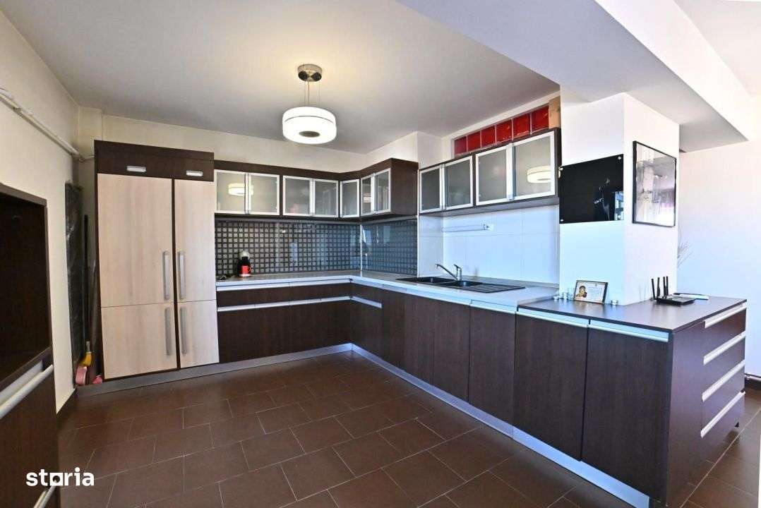 Apartament de Vanzare, Suprafata generoasa -  complet utilat/mobilat,-5