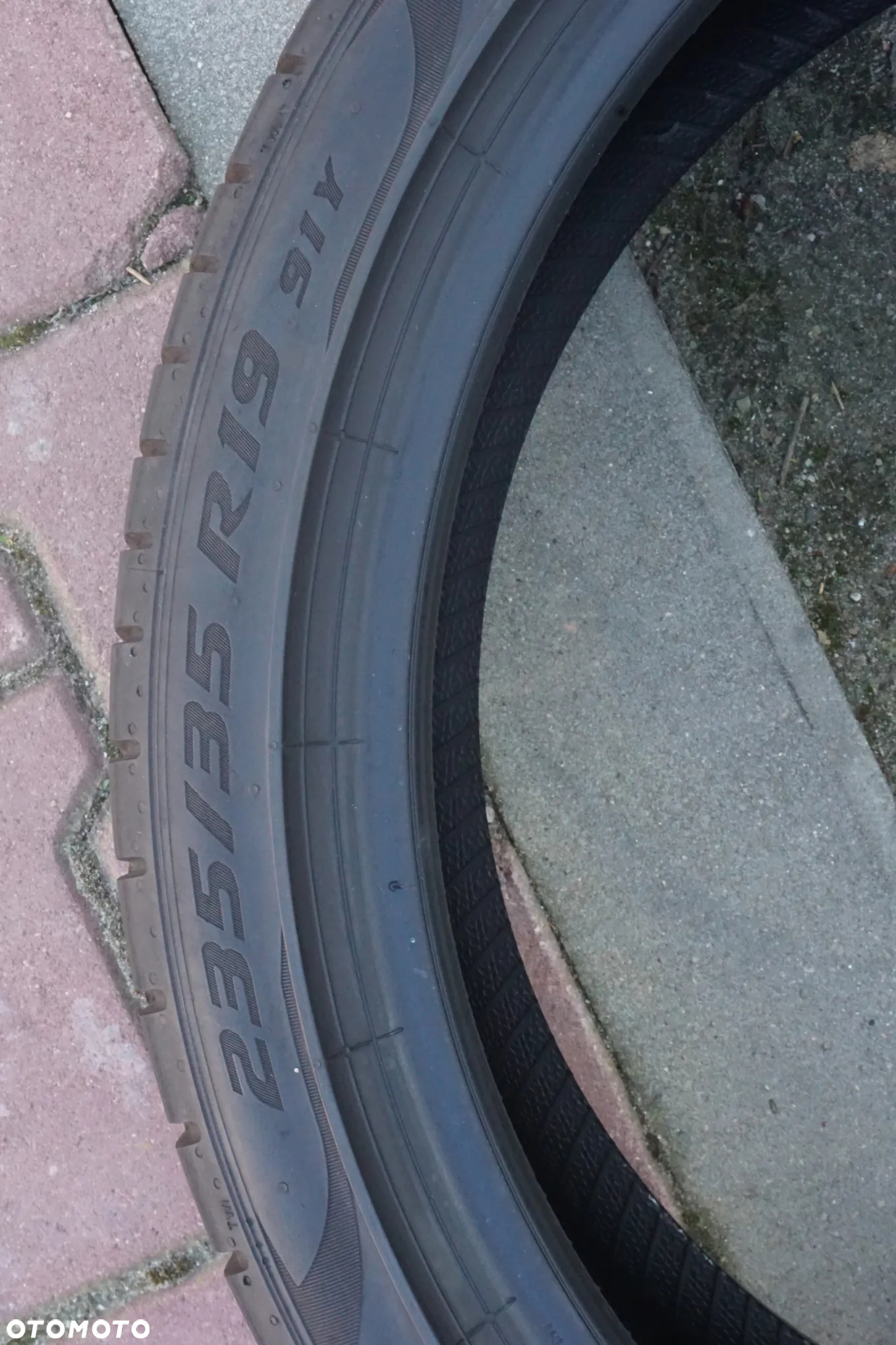 235 35 19 Pirelli P Zero 19r - 6