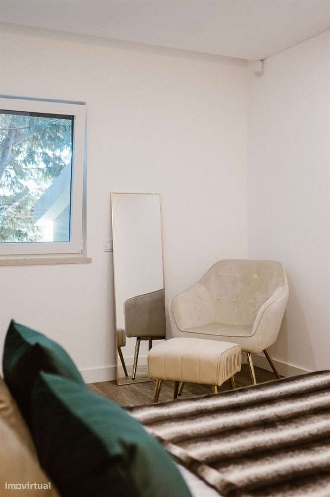 Moradia Independente T4 na Herdade da Aroeira com piscina, garagem a 2-29