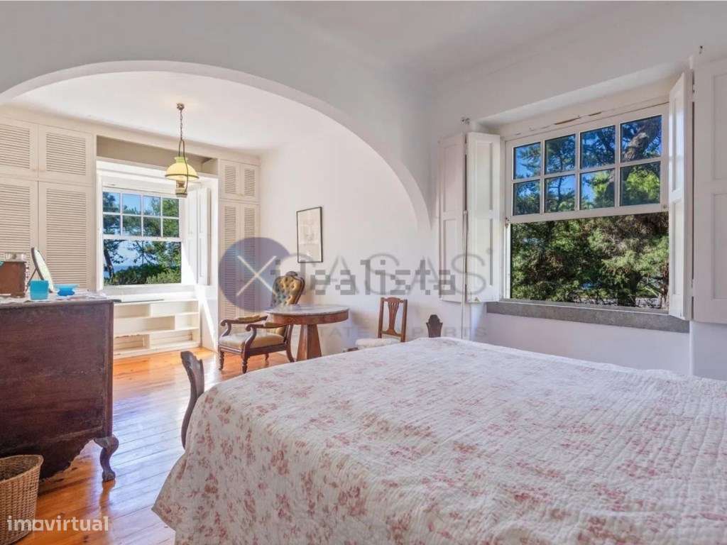 Moradia para obras totais para uma construção máxima de 554 m2, T6 ...-15