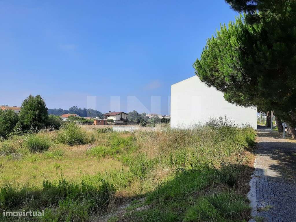 Lote de Terreno para construção de moradia T5 em Espinho-3