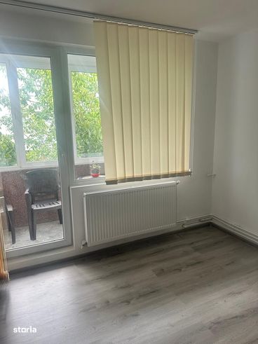 Apartament 3 camere, decomandat.Metrou Aparatori Patriei.-8